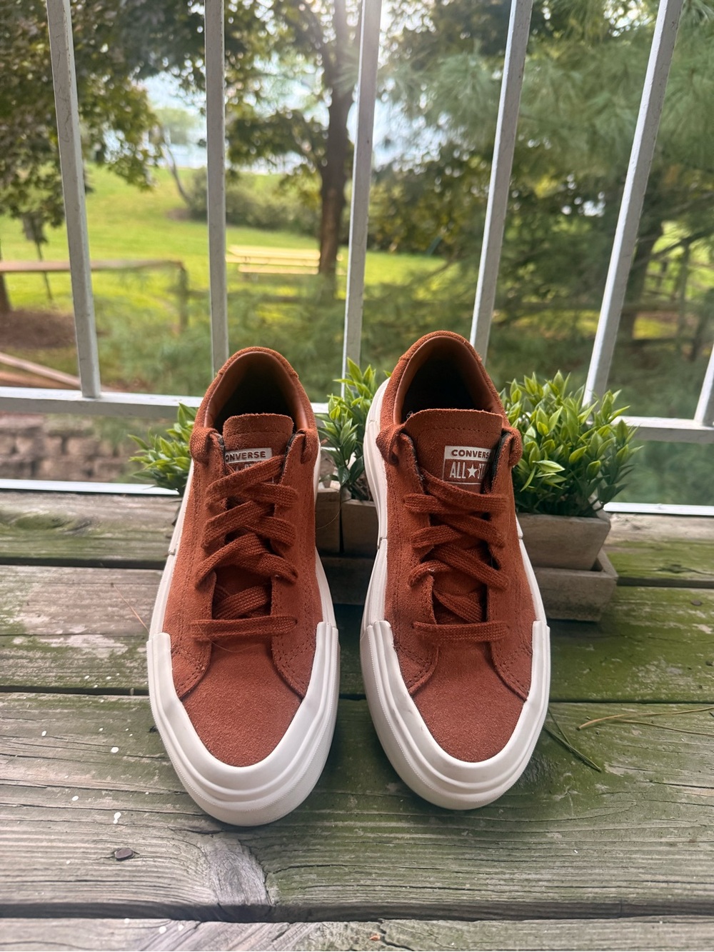 Converse All Star Lift Suede Platform – Rust Brown ( W Size 7) (M 5.5)